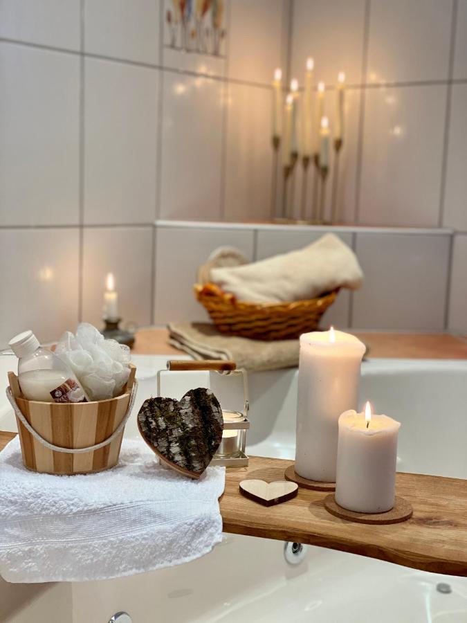 Private Spa Mit Sauna Und Whirlpool Schrozberg Экстерьер фото